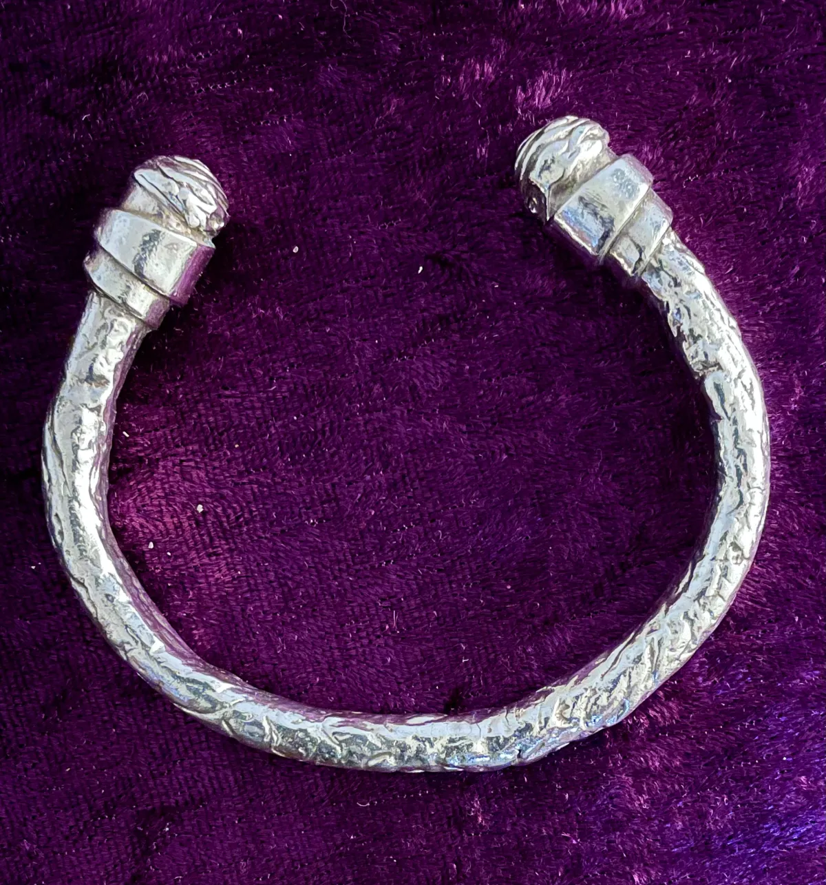 Solid silver bangle