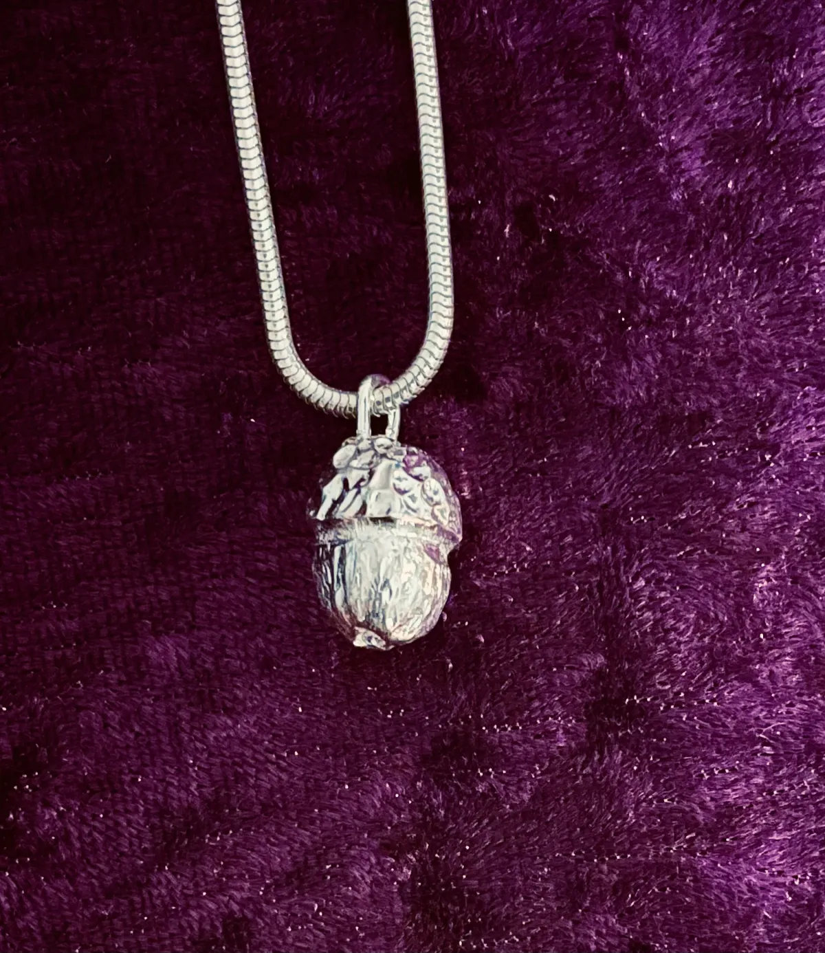 Solid silver acorn pendant